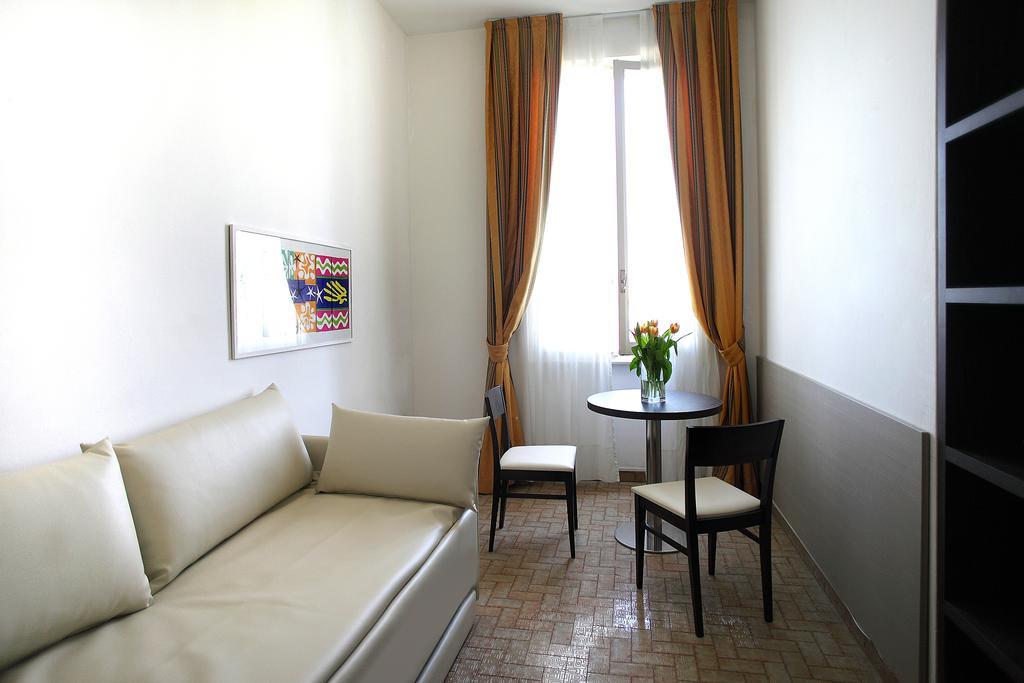 Arianna Hotel Marina di Pietrasanta Oda fotoğraf